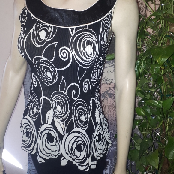 Womens medium brand new - Picture 3 of 5